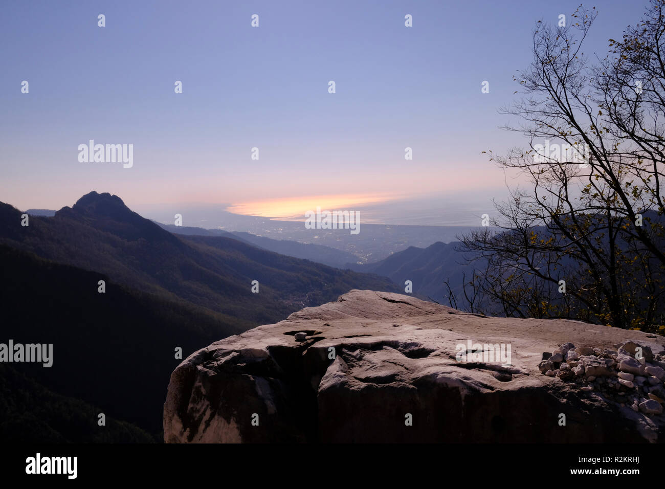 Unplugged: exploring nature, hiking on Tuscany mountains, breathtaking panorama (Italy). Stock Photo