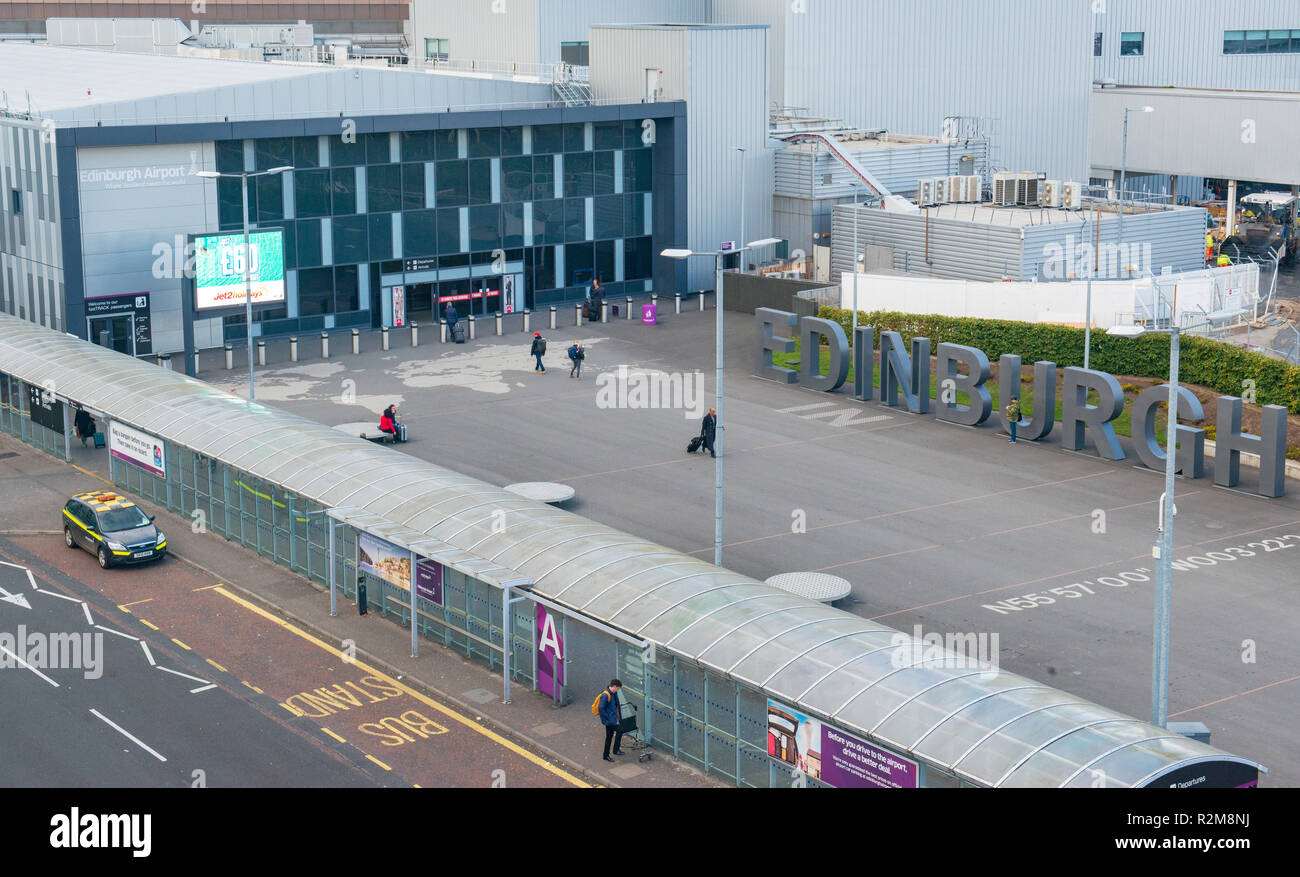 Edinburgh airport arrivals hires stock photography and images Alamy