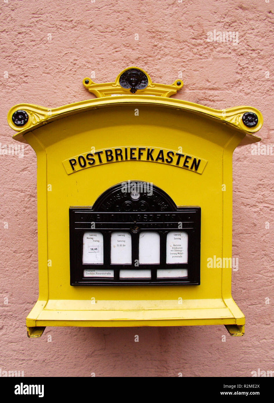Mailbox slot hires stock photography and images Alamy