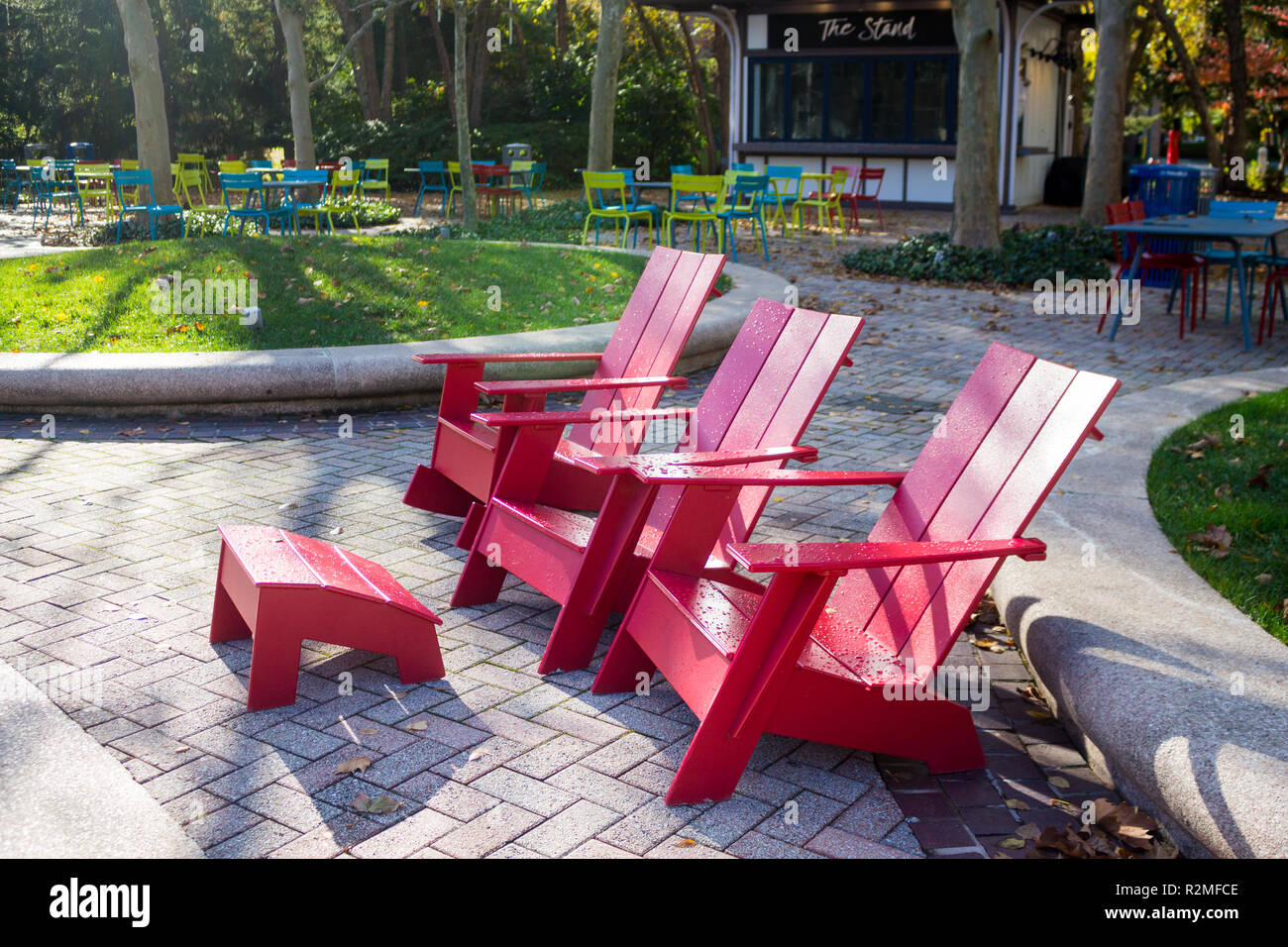 Outdoor seating at Crystal City Water Park, Arlington, Virginia, United States Stock Photo