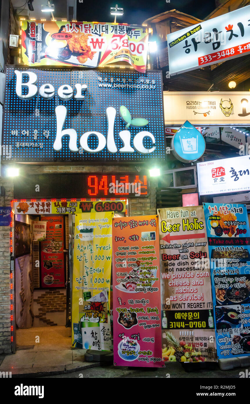 Beer Holic, a bar restaurant on the Hongdae region of Seoul, South Korea  Stock Photo - Alamy
