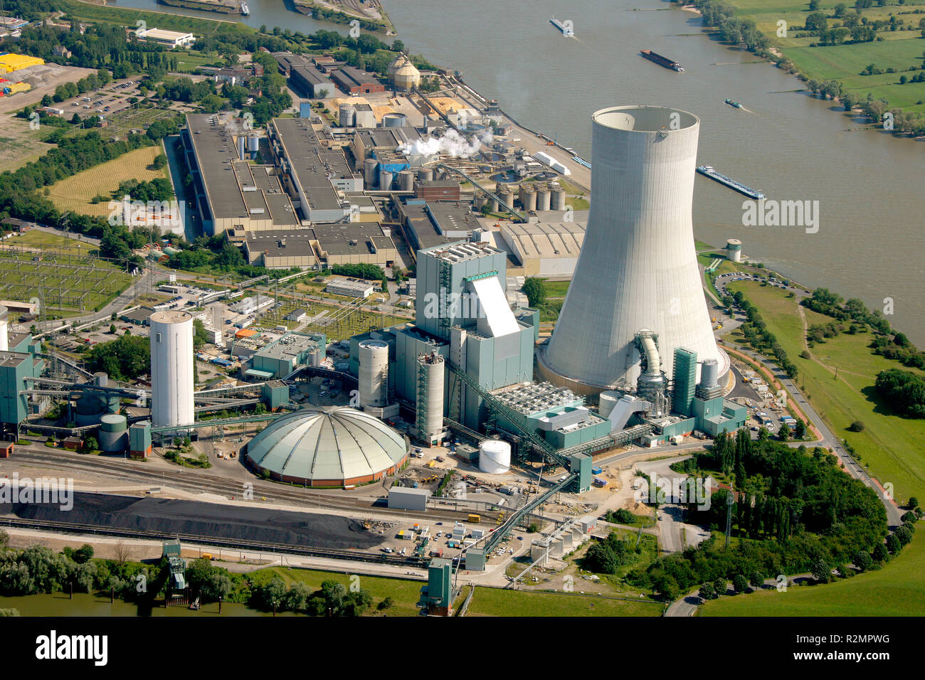 Coal power plant EVONIK STEAG Duisburg Walsum, Norske Skog factory Duisburg, Duisburg, Ruhr area, North Rhine-Westphalia, Germany, Europe, Stock Photo