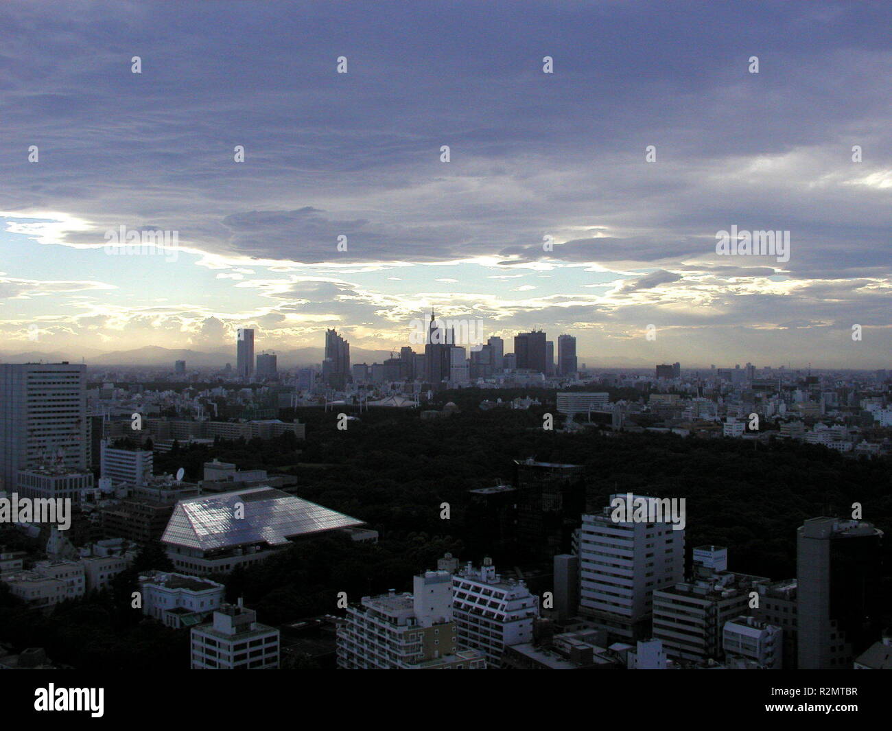 Cinema rise tokyo hi-res stock photography and images - Alamy