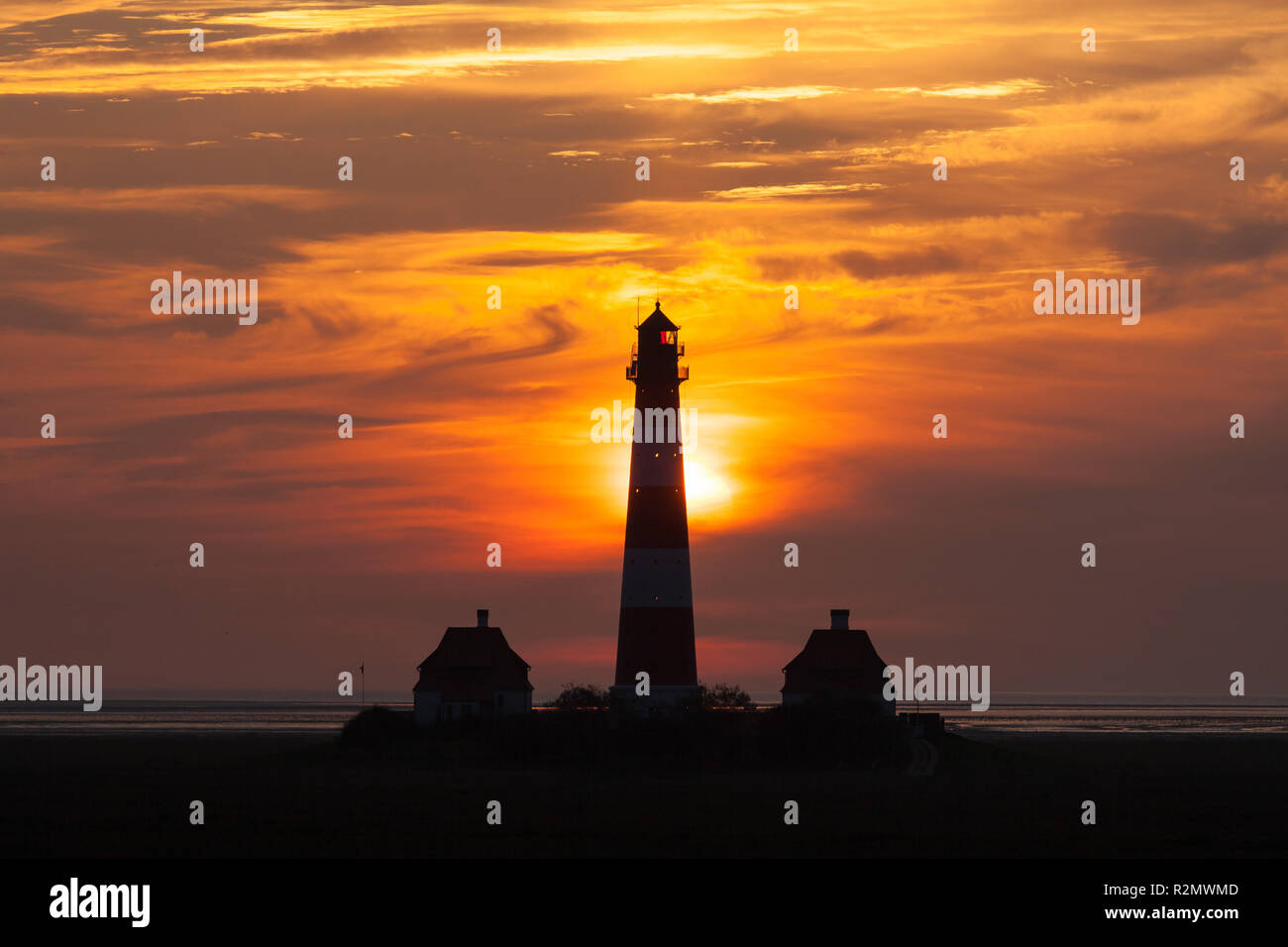 The lighthouse westerheversand at sunset peninsula of eiderstedt hi-res ...