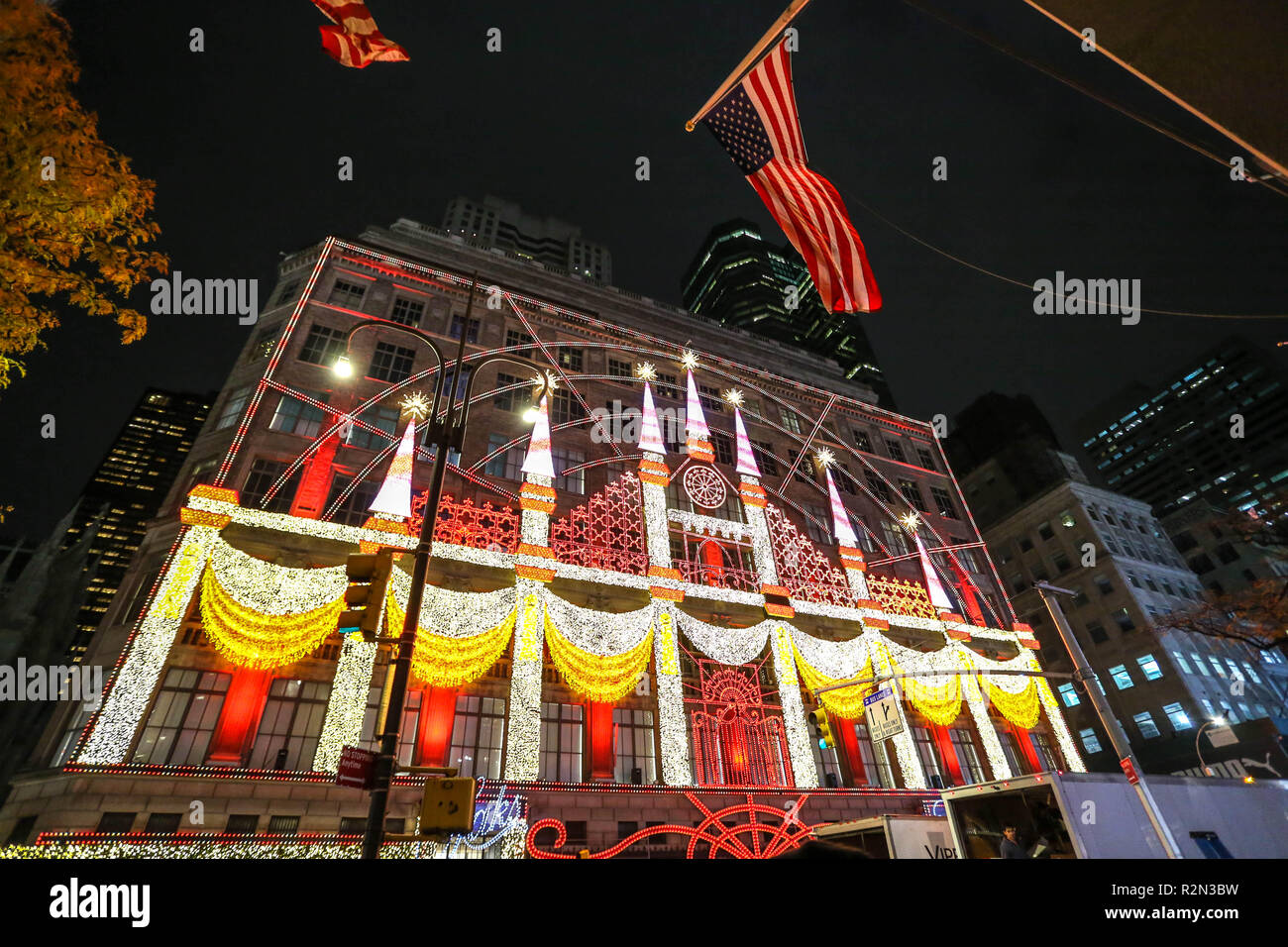 Saks fifth avenue christmas 2018 hires stock photography and images