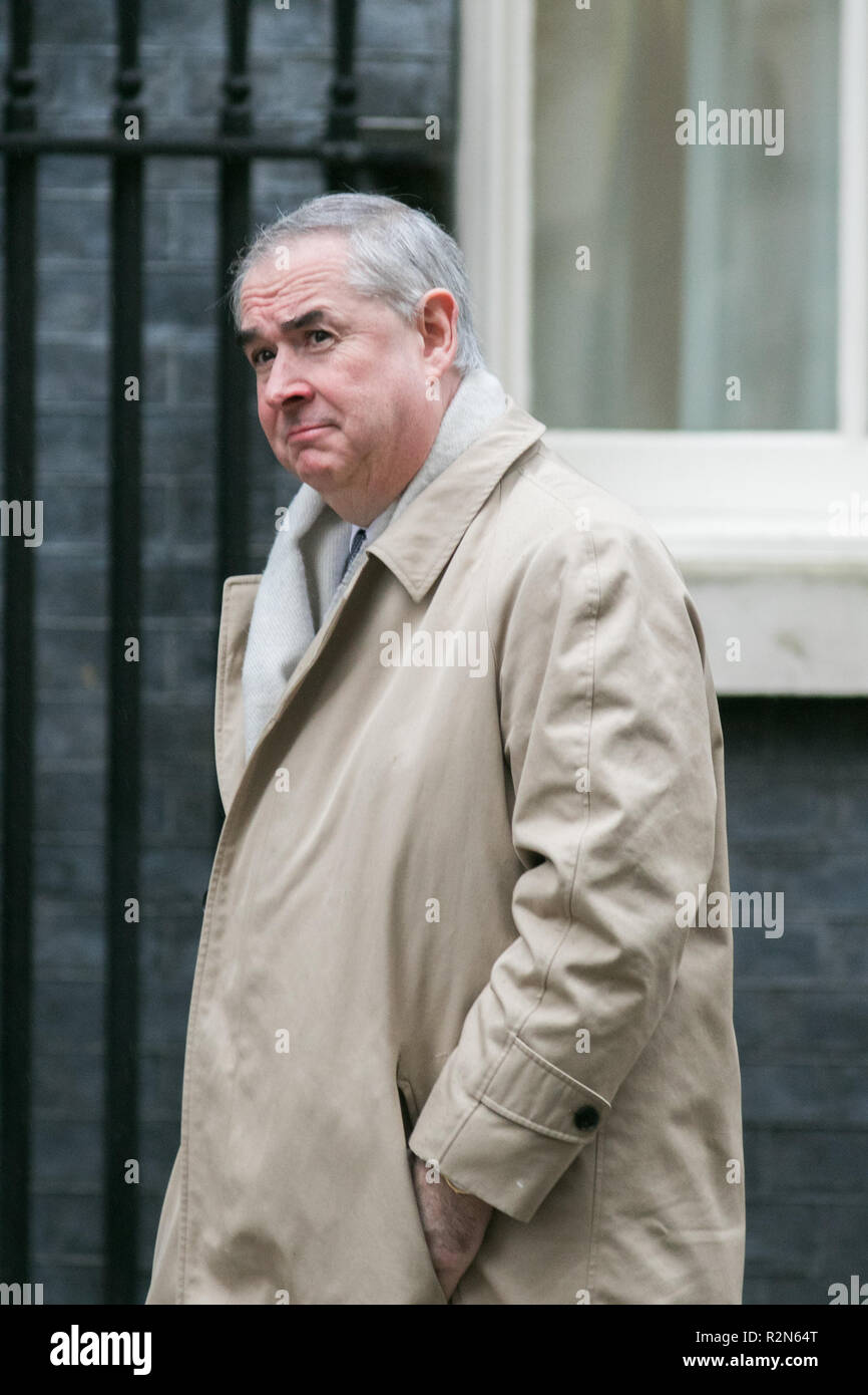 London, UK. 20th Nov, 2018. Geoffrey Cox QC Attorney General arrrives at Downng Street Credit: amer ghazzal/Alamy Live News Stock Photo