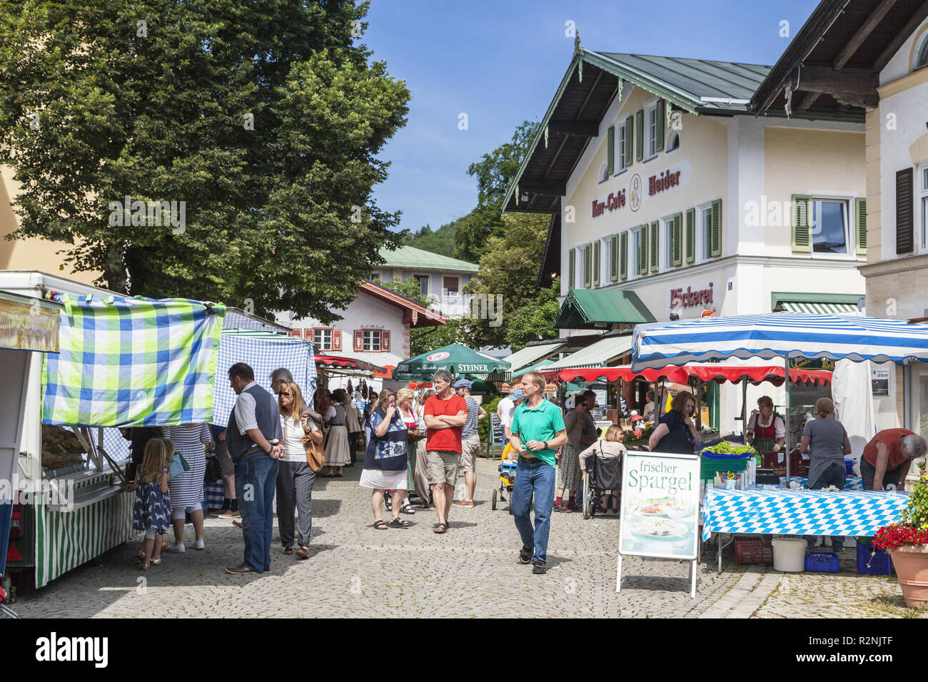 farmer's market on the market square in Prien am Chiemsee, Chiemgau, Upper Bavaria, Bavaria, southern Germany, Germany, Europe Stock Photo