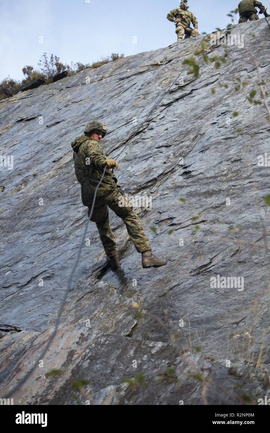 Claymore Scotland High Resolution Stock Photography And Images Alamy Claymore Scotland High Resolution Stock Photography And Images Alamy