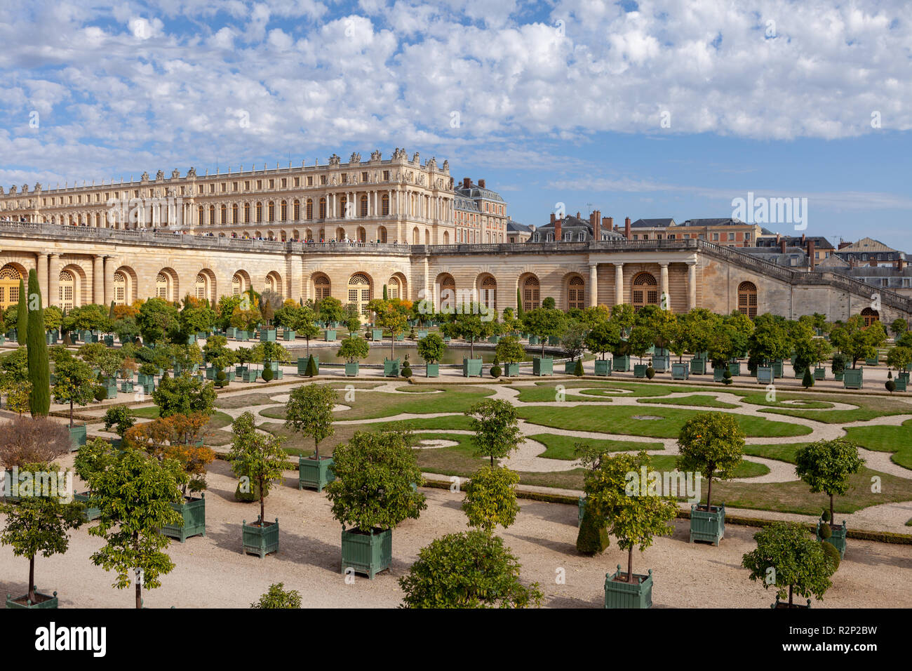 Palace Of Versailles And Orangerie Garden Of The Palace Of Versailles Versailles France Stock Photo Alamy