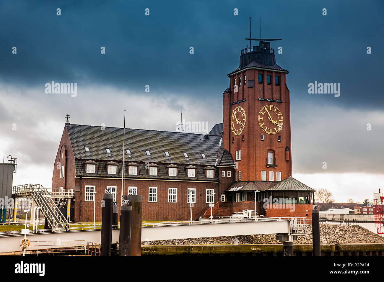Navigator Tower at Finkenwerder on the banks of the Elbe river in Hamburg Stock Photo