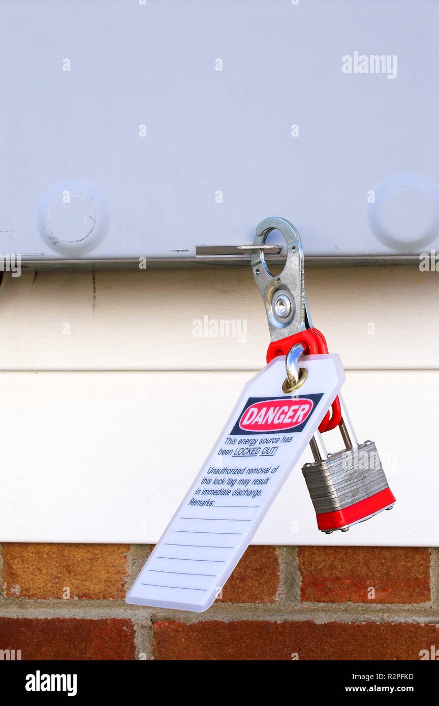Lockout tagout hi-res stock photography and images - Alamy