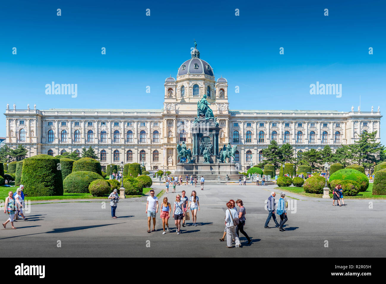 Europe, Austria, Vienna, Innere Stadt District, city centre, Marie-Theresien-Platz Square, Natural History Museum, Hofburg Palace Stock Photo