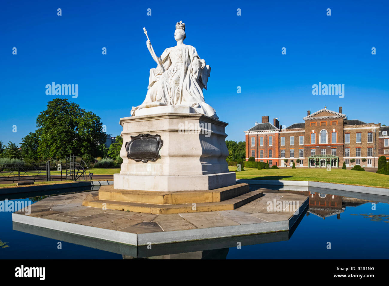 England, London, Kensington, Kensington Gardens, Kensington Palace Stock Photo
