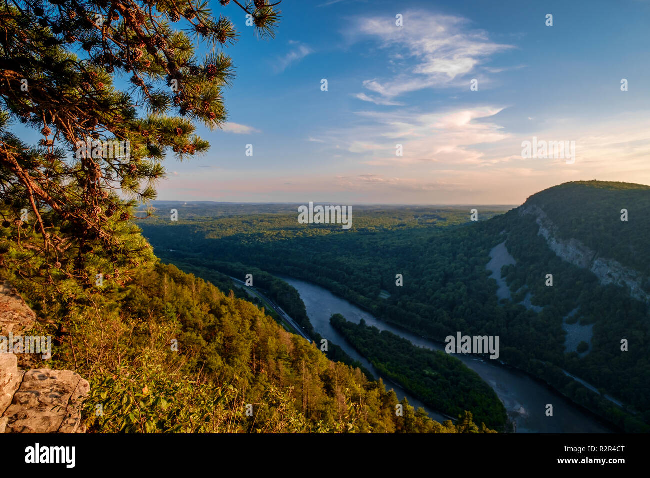 View of Mt. Minsi from the top of Mount Tammany near the Delaware Water Gap Stock Photo Alamy