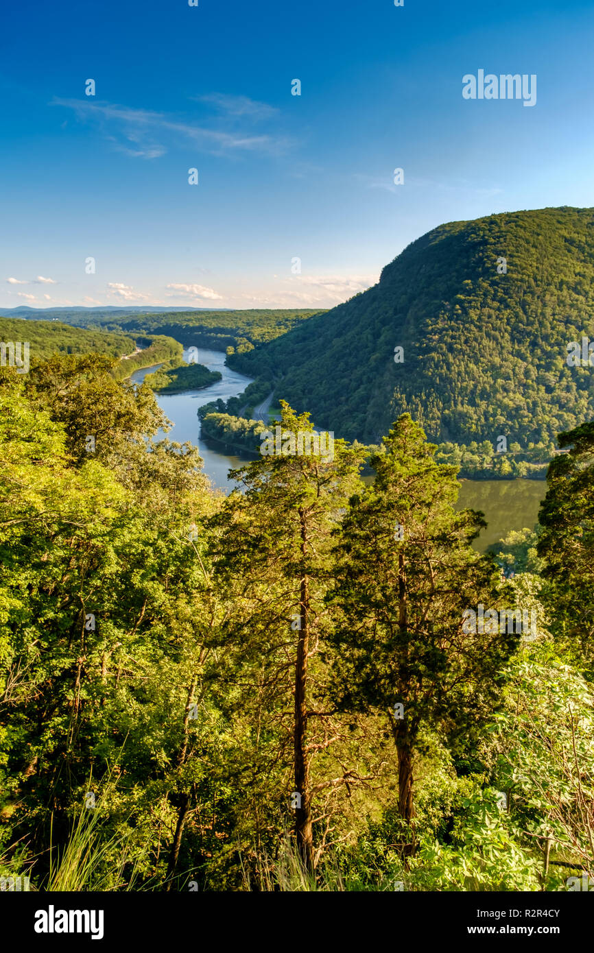 View of Mt. Minsi from the top of Mount Tammany near the Delaware Water Gap Stock Photo Alamy