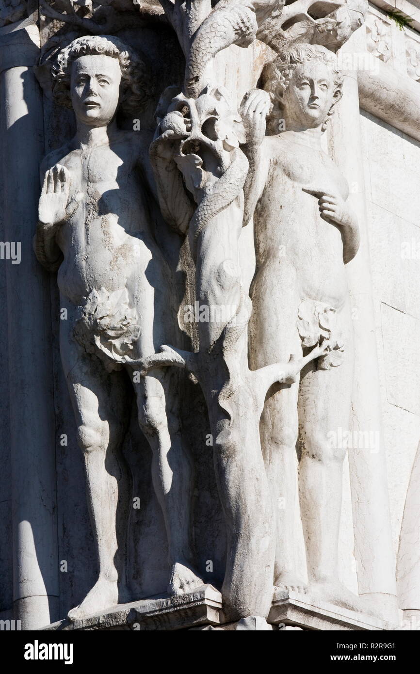 Venice italy statue adam eve hi-res stock photography and images - Alamy
