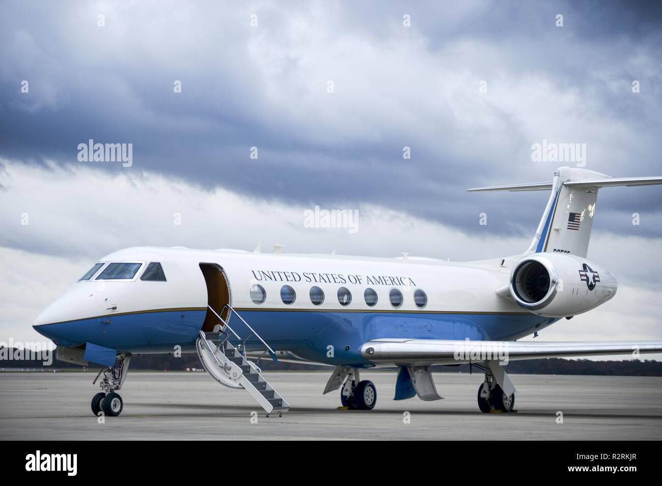 An 89th Airlift Wing C37B aircraft is parked on the ramp prior to