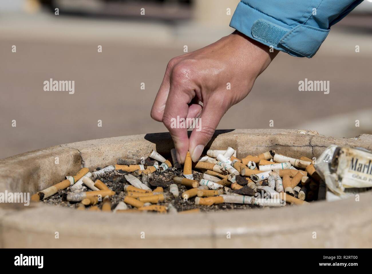 Tobacco free air force hi-res stock photography and images