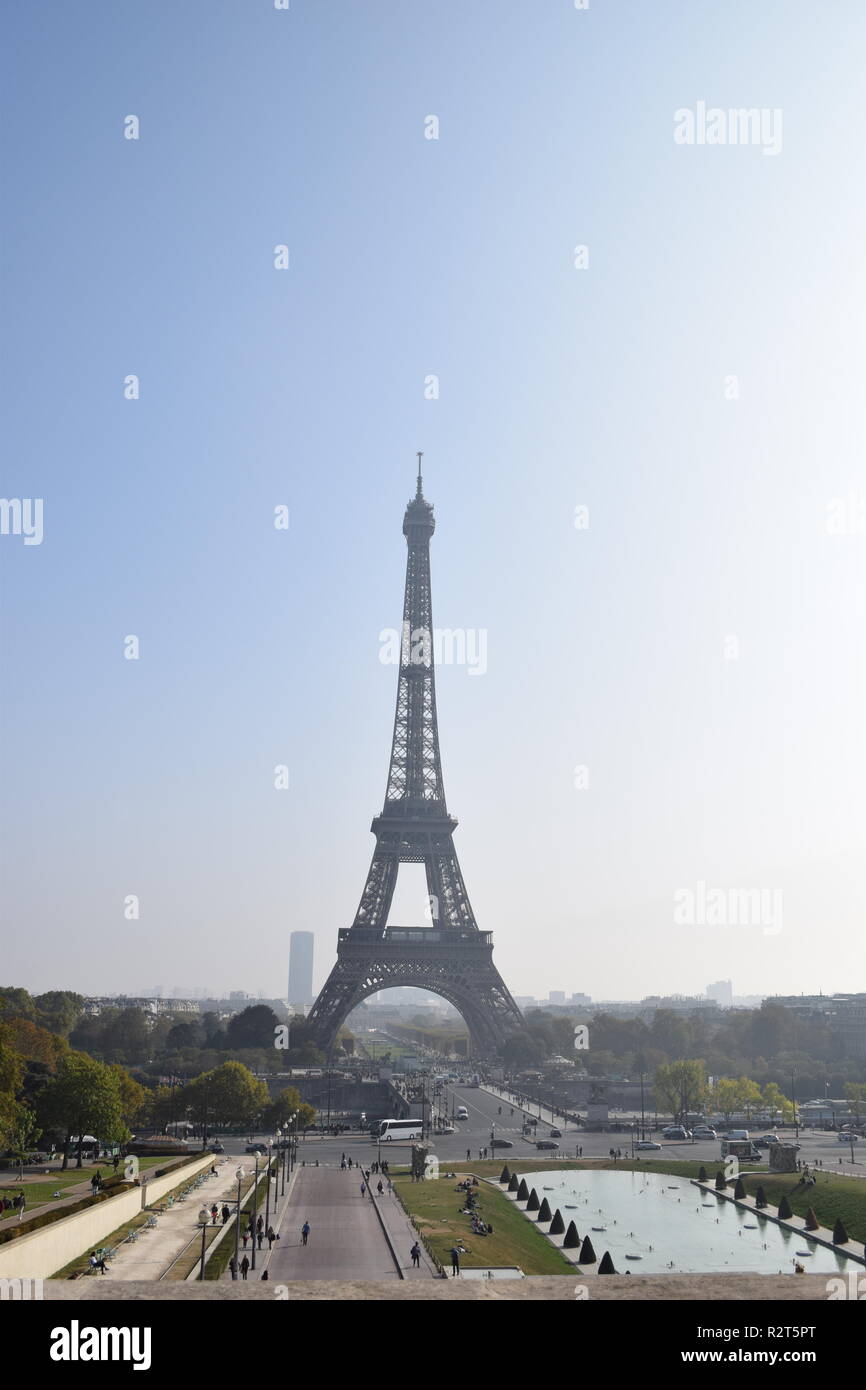 Tourists take in the iconic view of the Eiffel Tower from the terrace at Trocadero Paris, France Stock Photo