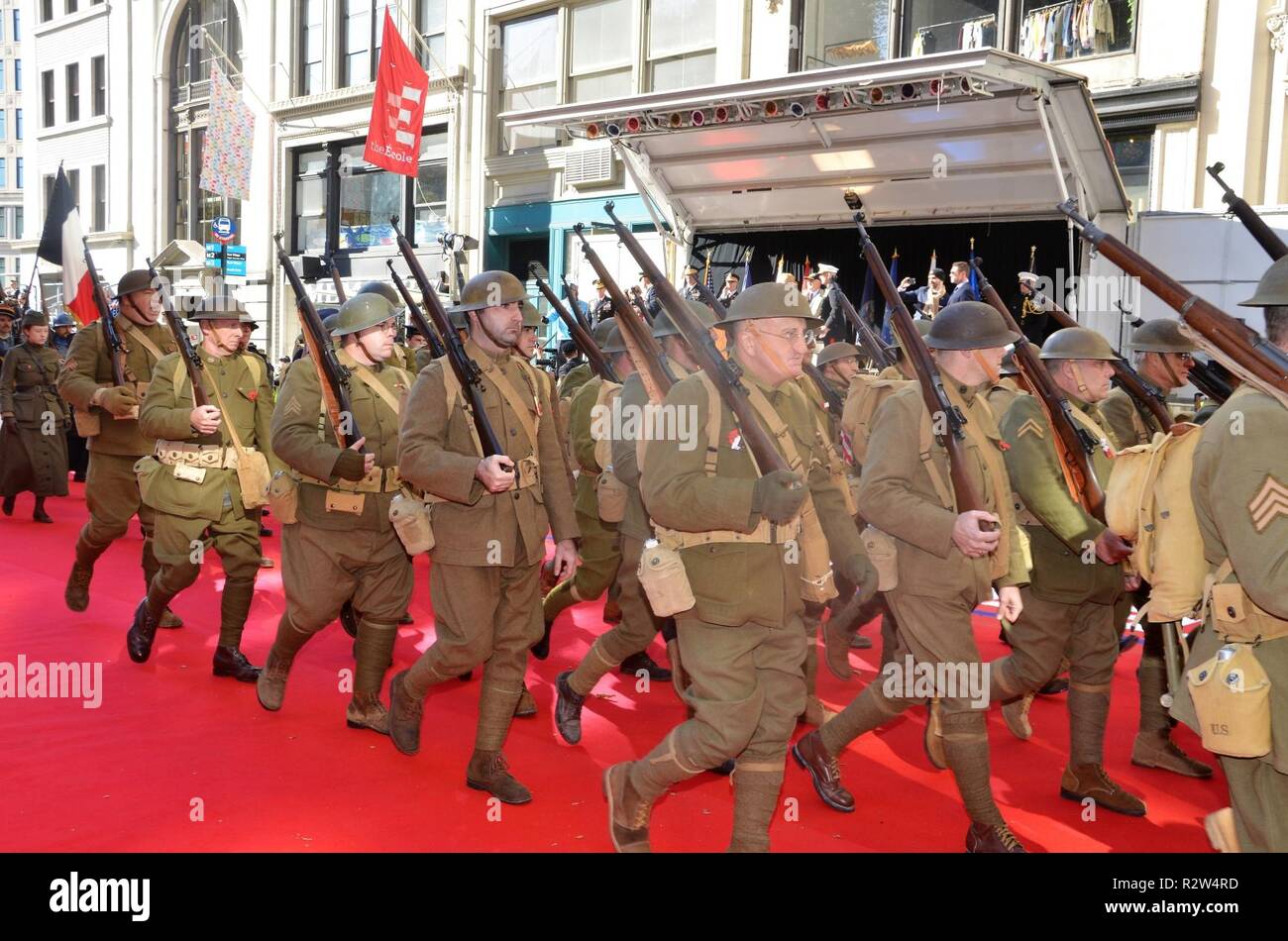 World War I reenactors take part in the New York City Veterans Day ...