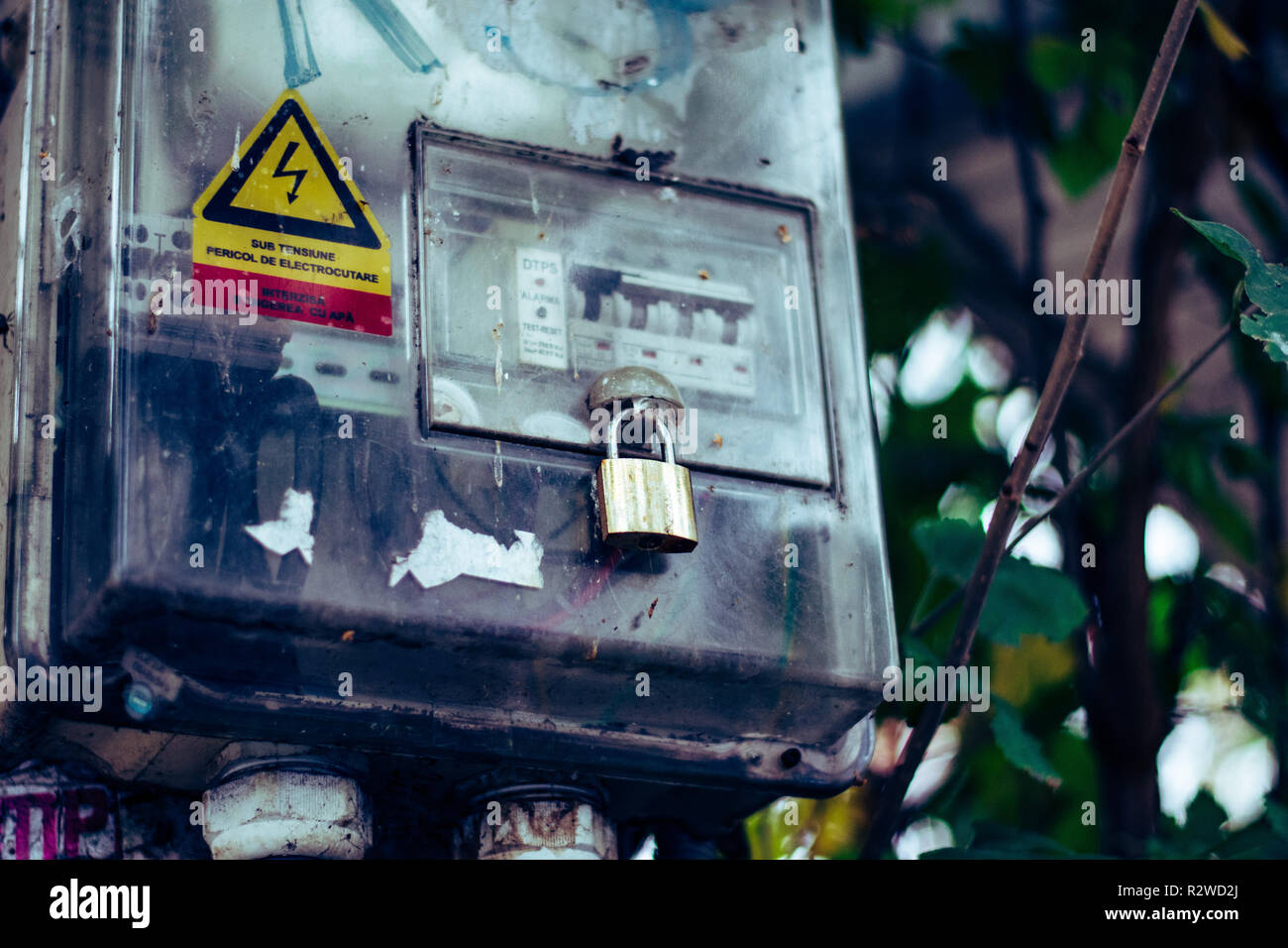 Fuse box lock hires stock photography and images Alamy