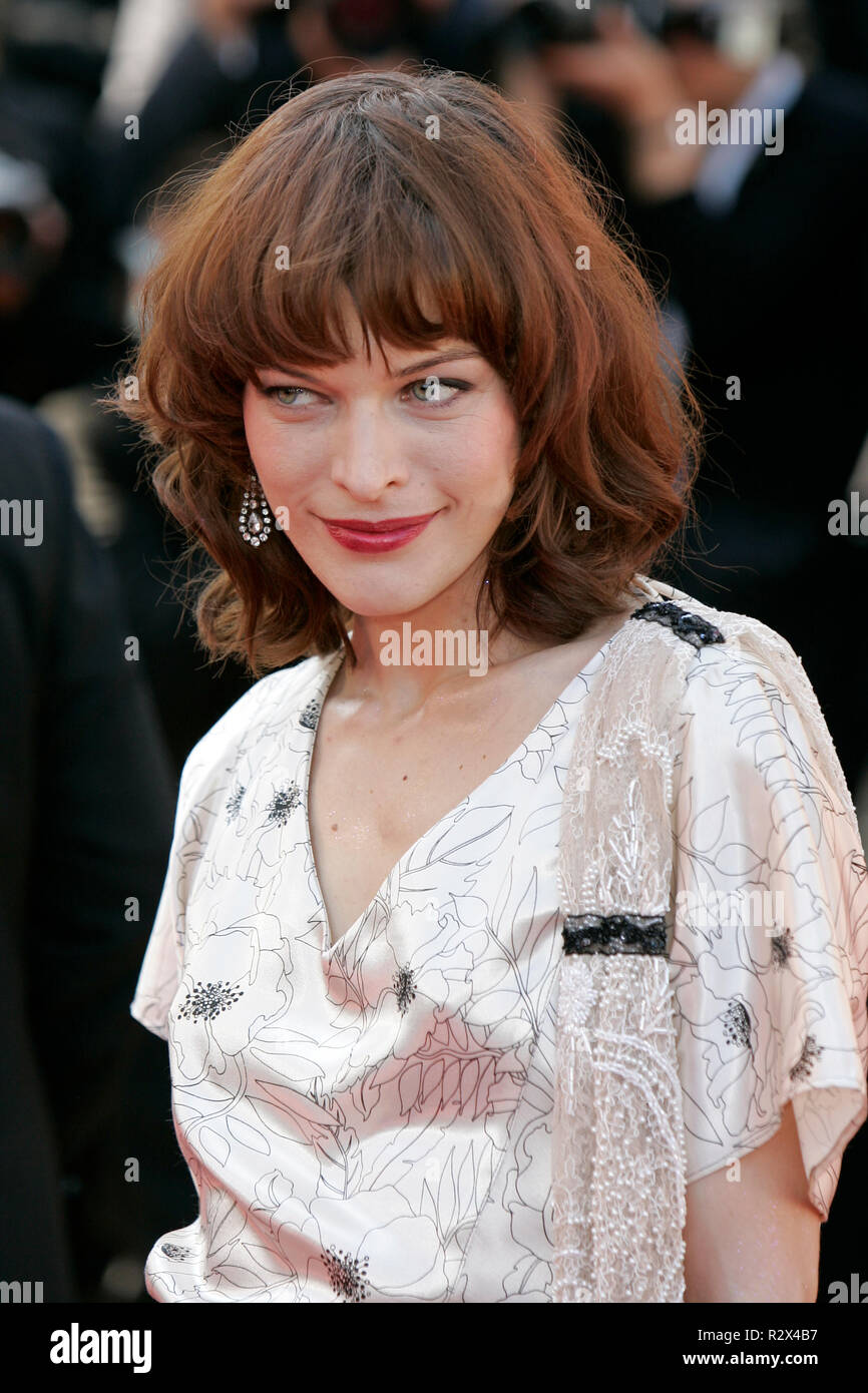 Milla Jovovich The Three Burials Of Melquiades Estrada Premiere 2005 Cannes Film Festival Cannes France 20 May 2005 Stock Photo Alamy