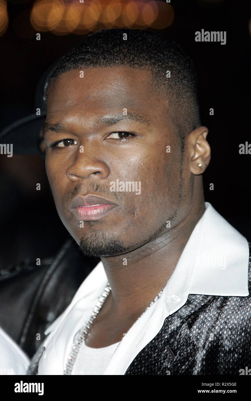 50 CENT GET RICH OR DIE TRYIN' WORLD PREMIER CHINESE THEATRE HOLLYWOOD LOS ANGELES USA 02 November 2005 Stock Photo