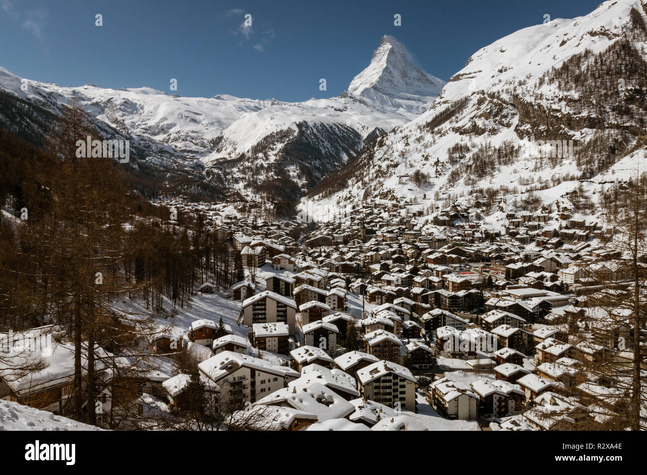 Cityscape of Zermatt with famous Matterhorn mountain in the background ...