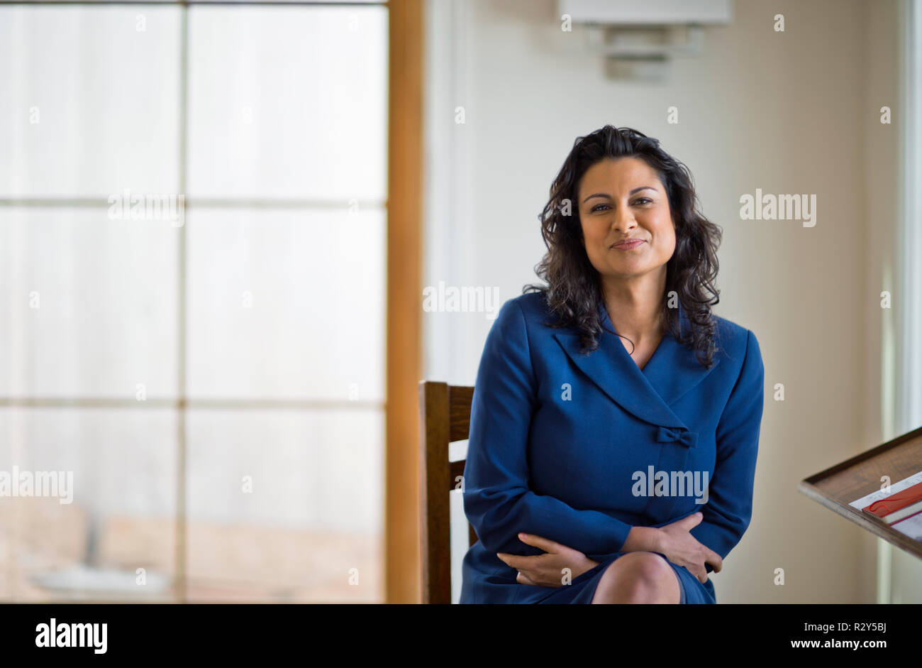 Latina woman 40s hi-res stock photography and images - Alamy