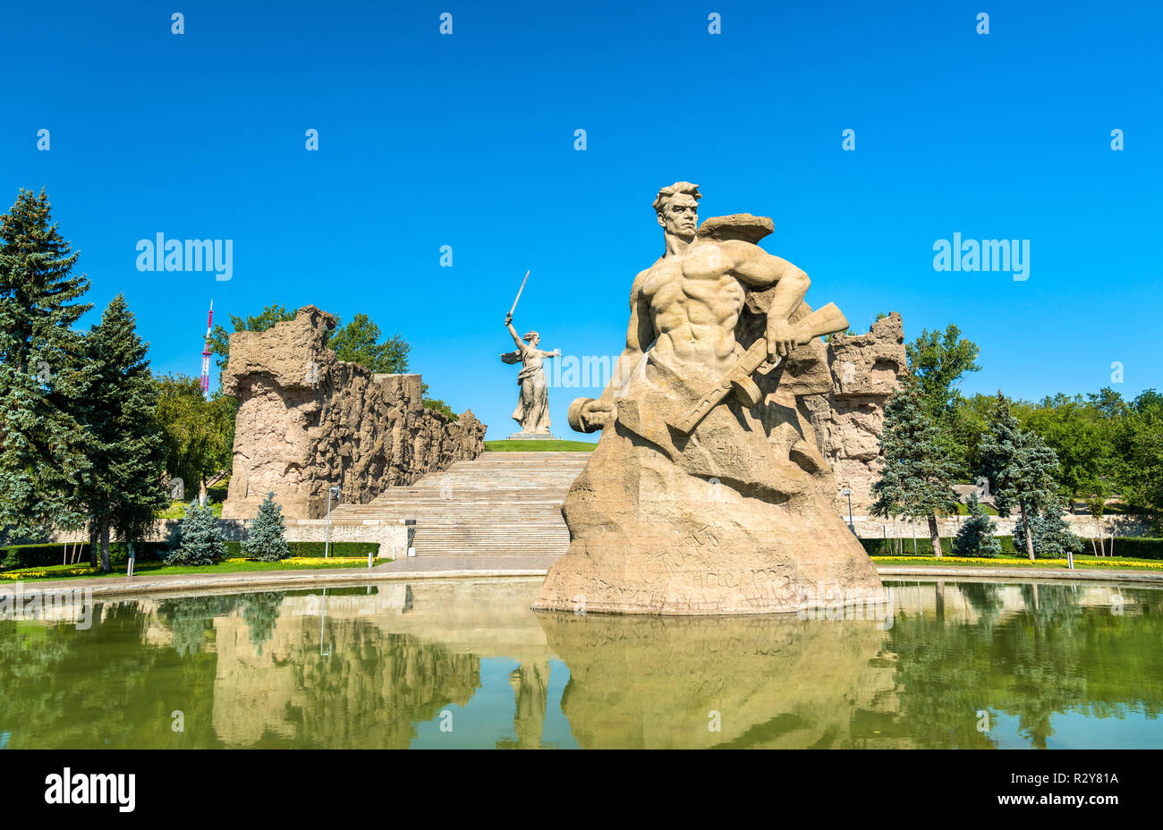 Экскурсия по волгограду. Волгоград. Мамаев курган волгоград. Волгоград экскурсии. Экскурсия по волгограду.