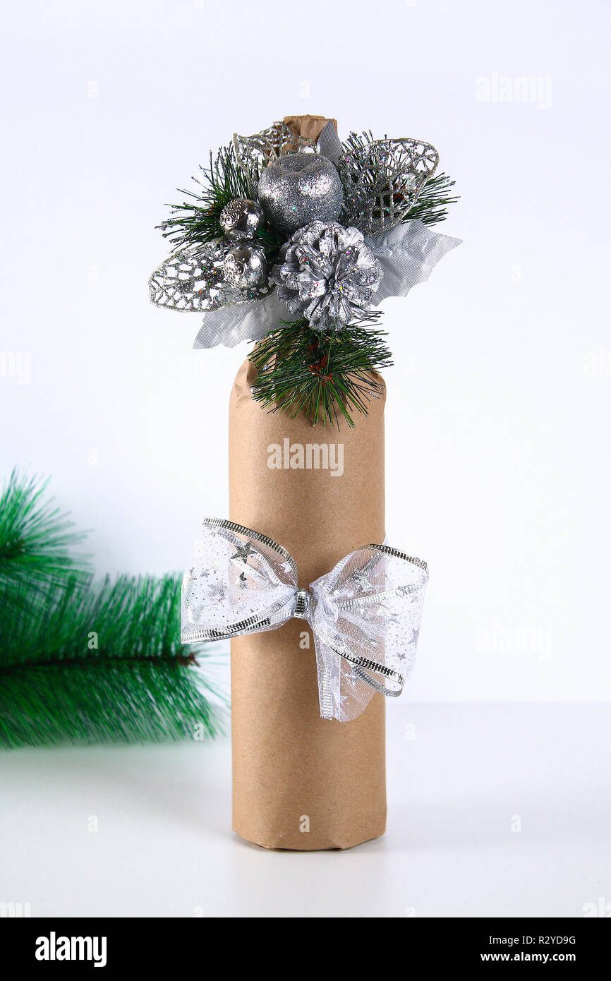Do-It-Yourself Gift Wrap Do-It-Yourself Gift Wrap
