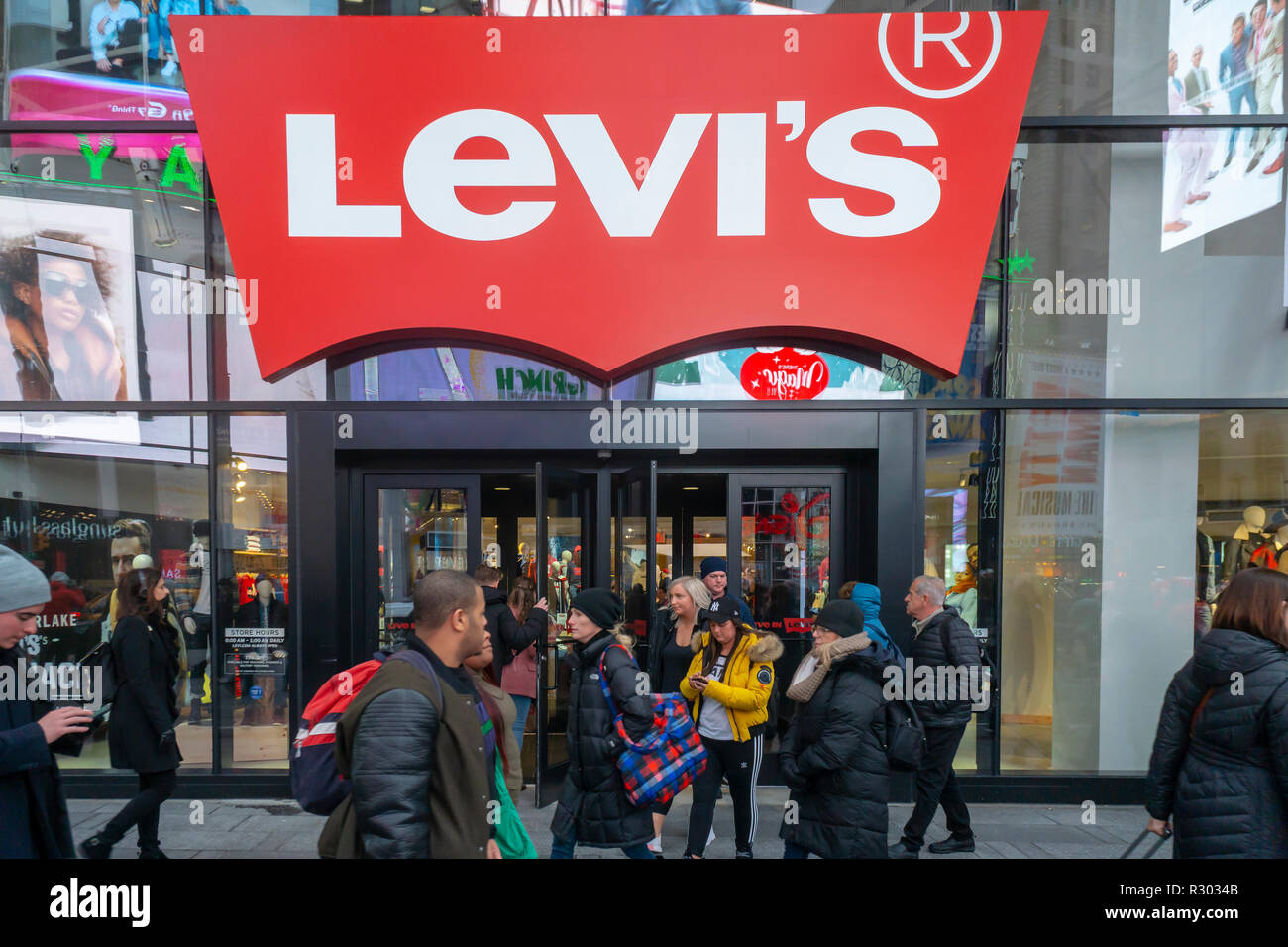 levis nottingham opening times
