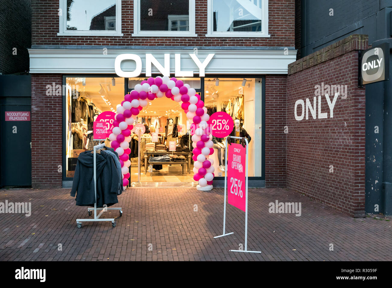 Only branch in Sneek, the Netherlands. Only is a brand of Bestseller A/S is  a privately held family-owned clothing company based in Denmark Stock Photo  - Alamy