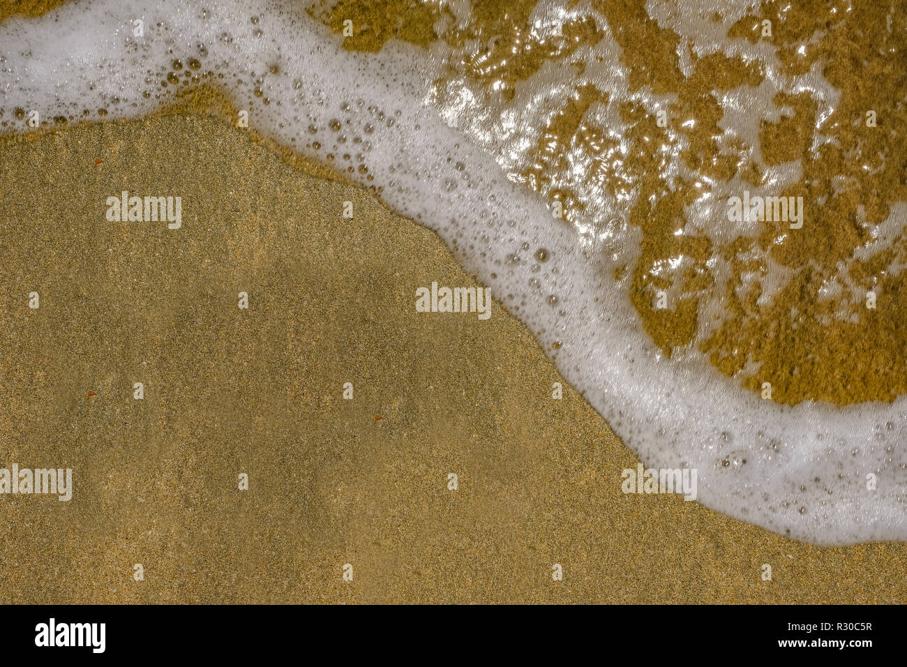 Retreating water pattern hi-res stock photography and images - Alamy