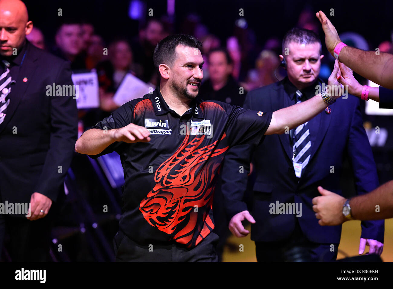 Darts jonny clayton bwin hi-res stock photography and images - Alamy