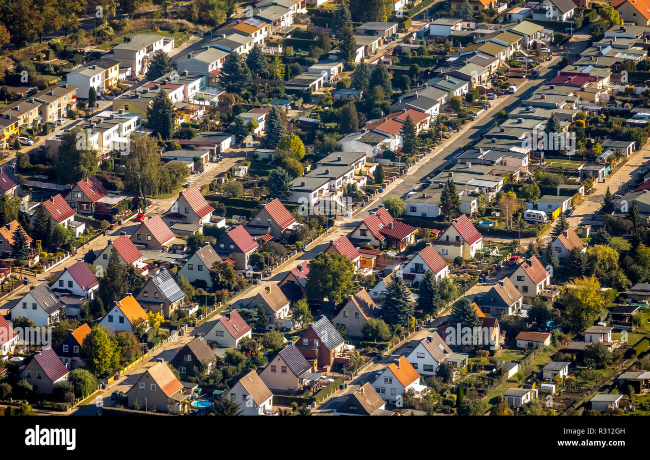 Aerial view, residential area Aschersleben, circle Paderborn, Saxony-Anhalt, Germany, Europe ,, Aschersleben, DEU, Europe, birds-eyes view, aerial vie Stock Photo
