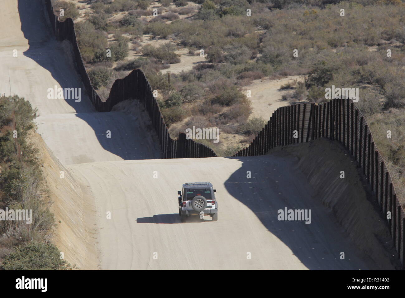 Us mexico border fence campo hi-res stock photography and images - Alamy