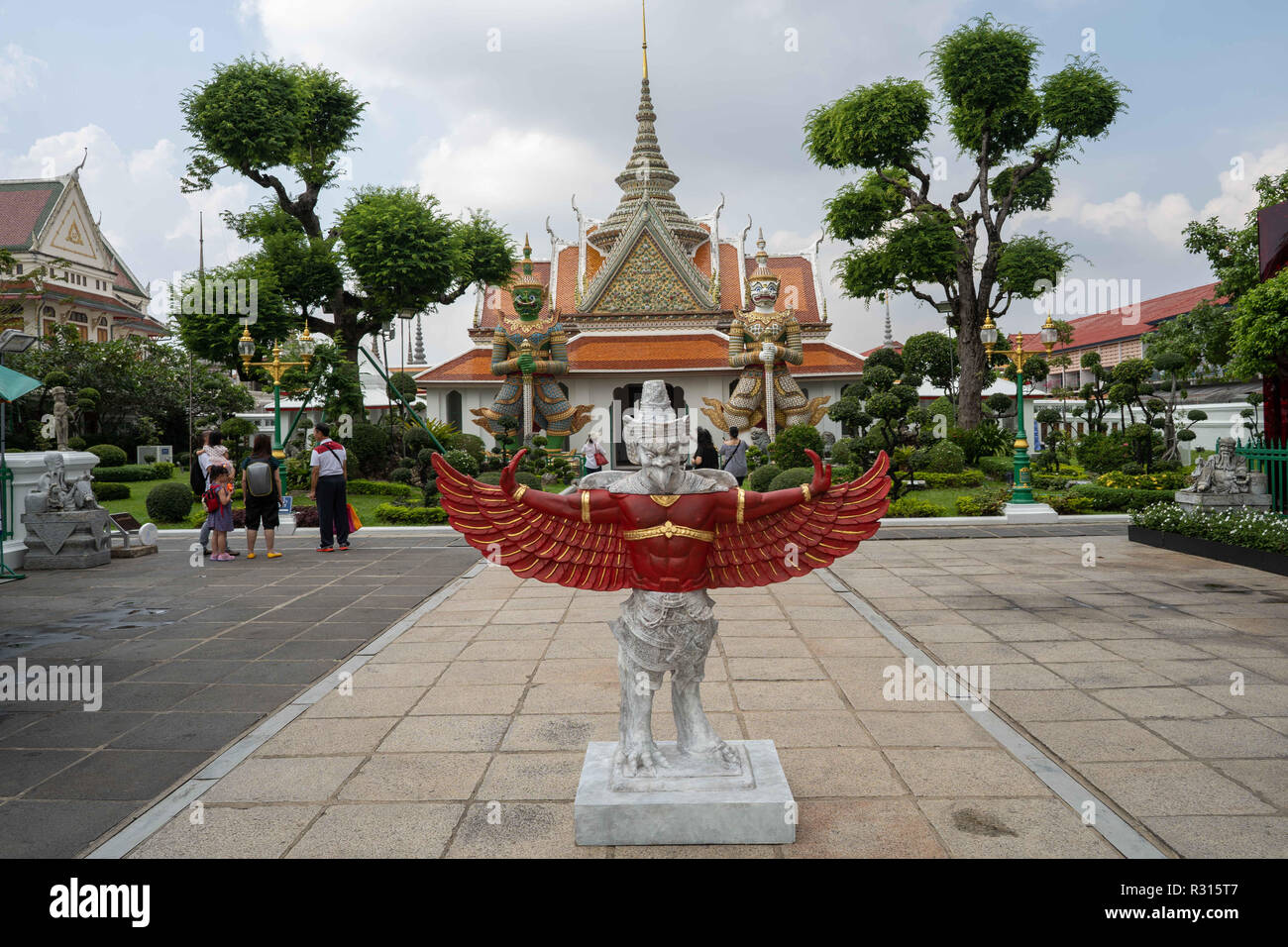Bangkok Pathum Thani Thailand 19th Nov 18 A Sculpture Arun Garuda By Thai Artist Komkrit Tepthian