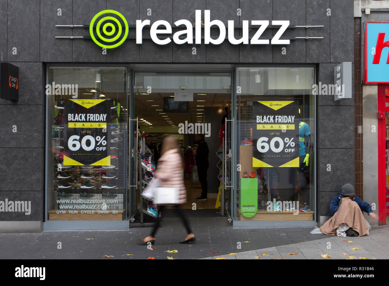 Liverpool, Merseyside. UK Weather.   21st November 2018. Cold, blustery and overcast as RealBuzz and the city retail district prepares for one of the busiest days of the year as Black Friday looms. Credit; MediaWorldImages/AlamyLiveNews. Stock Photo