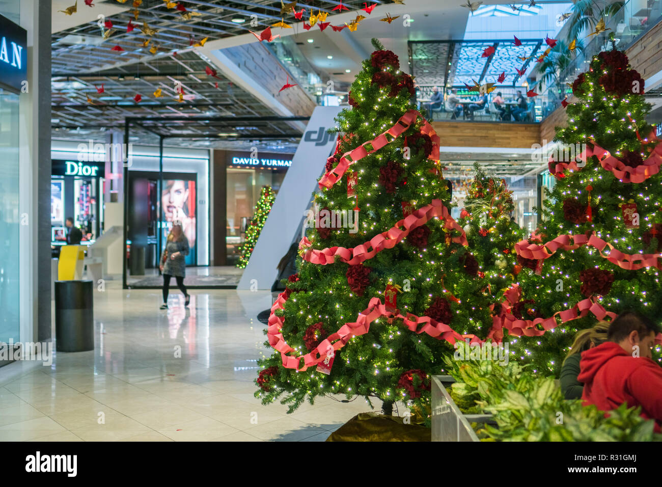 Beautiful Christmas Decoration in the Gardens Mall. Editorial Photography -  Image of center, flight: 135158247