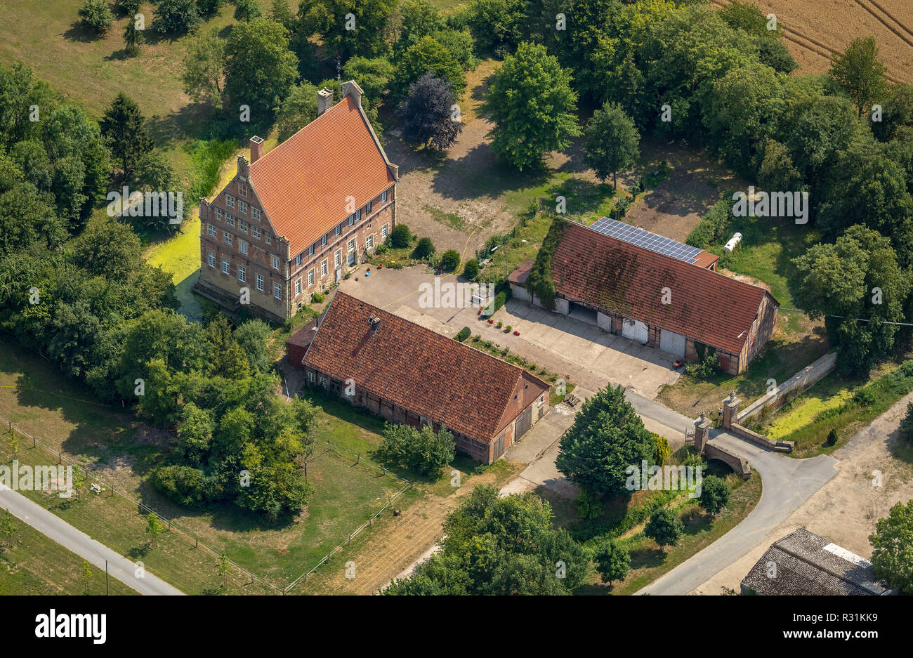 Luftbild, Bauernhof Nähe Golfclub Brückhausen, Everswinkel, Kreis Warendorf, Ruhrgebiet, Nordrhein-Westfalen, Deutschland, Europa, DEU, birds-eyes vie Stock Photo