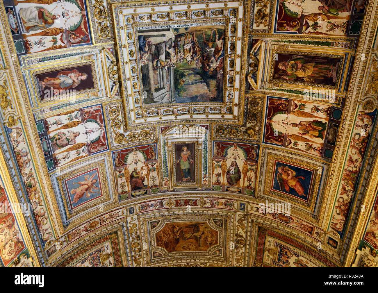 Exquisite Ceiling Art In The Vatican Museum Stock Photo