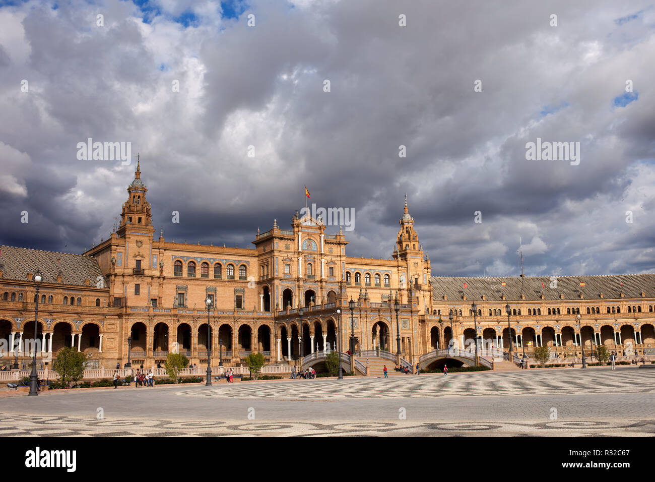 The spanish renaissance revival structure hi-res stock photography and ...