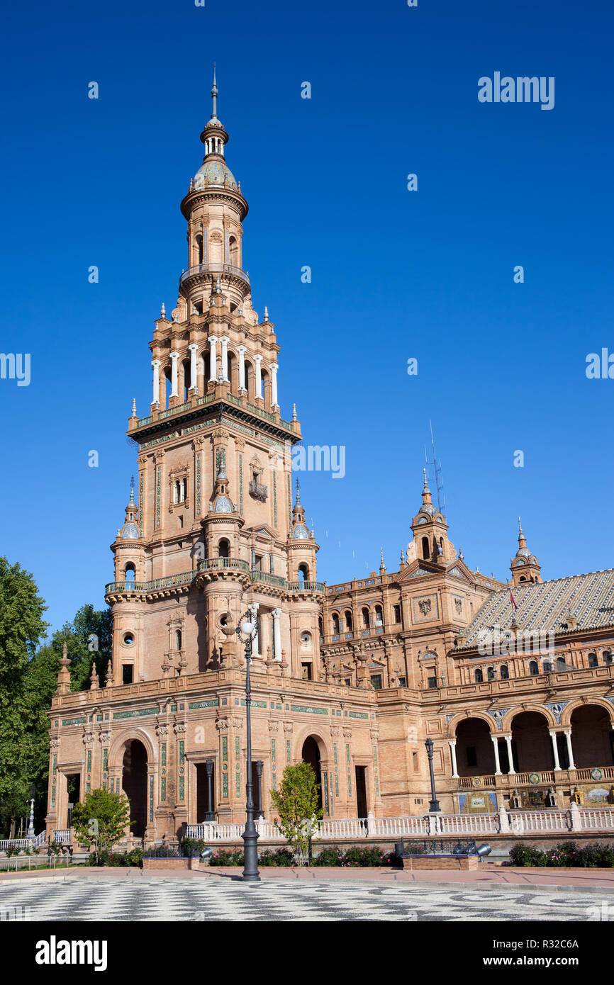 The spanish renaissance revival structure hi-res stock photography and ...