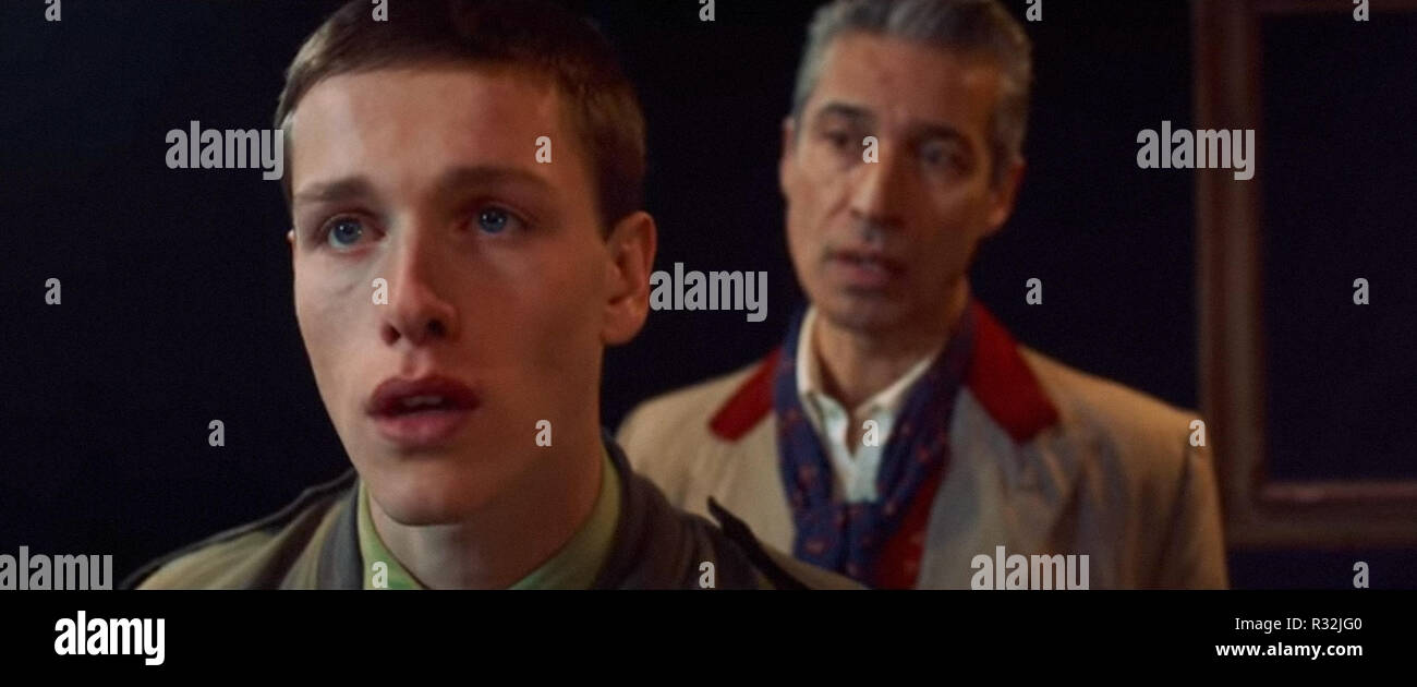 POSTCARDS FROM LONDON, (left to right) Harris Dickinson, Silas Carson