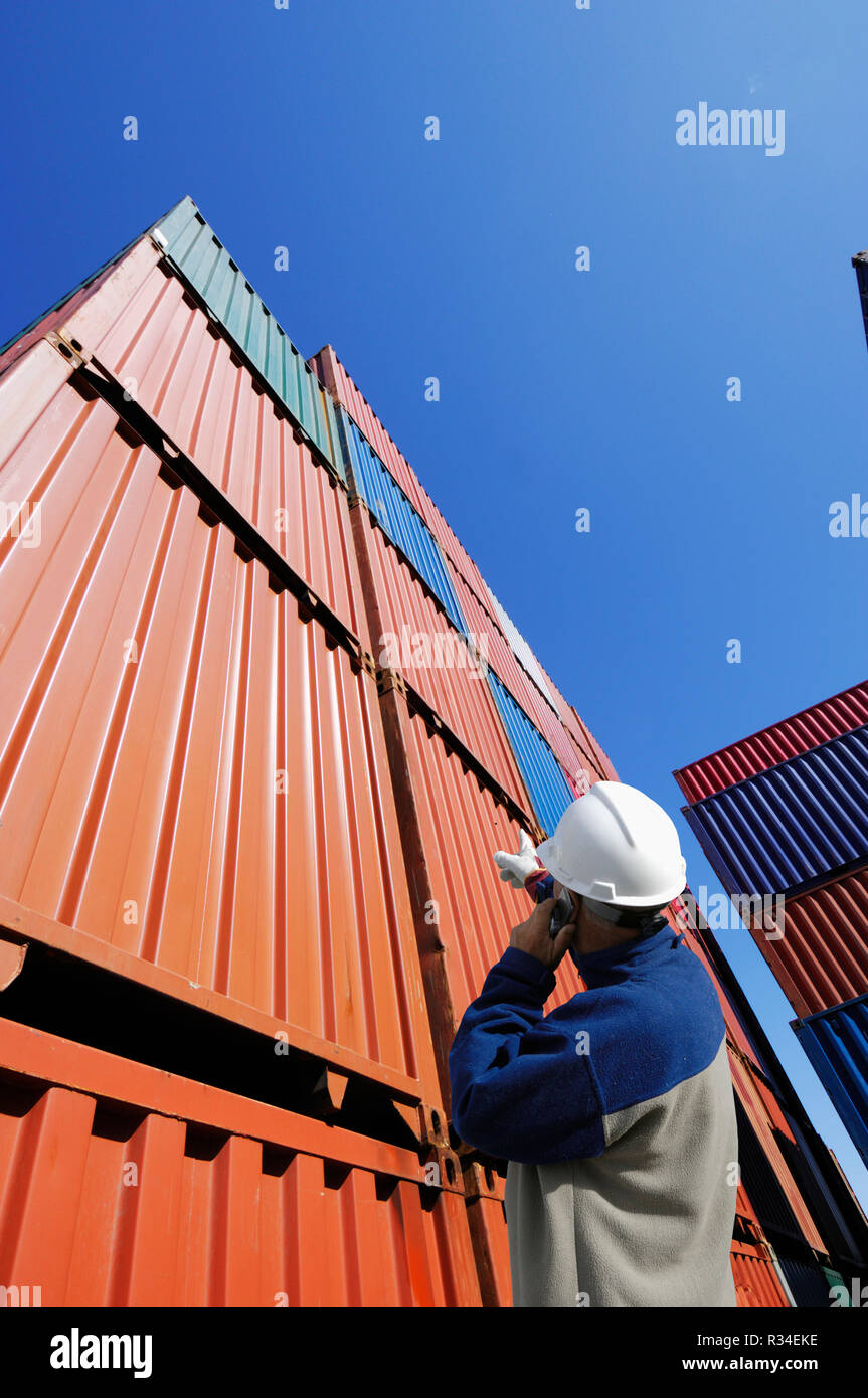 Dockworker shipping container hi-res stock photography and images - Alamy