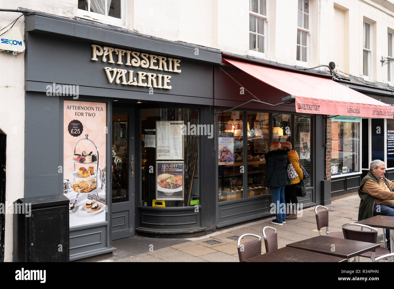 A Patisserie Valerie - cafe and casual dining - branch on Winchester High Street Stock Photo