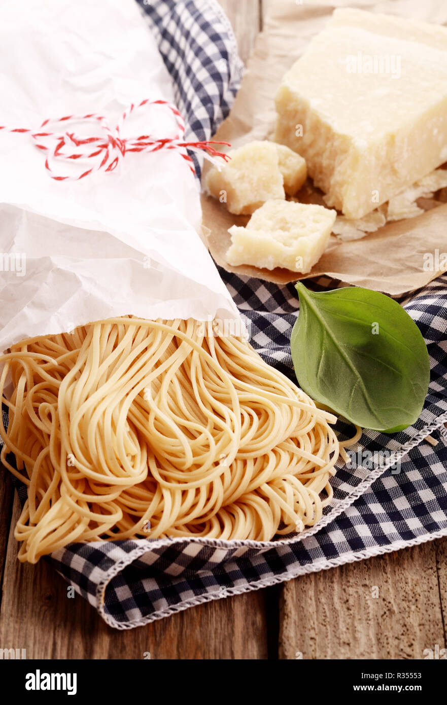 Crumbly pasta hires stock photography and images Alamy