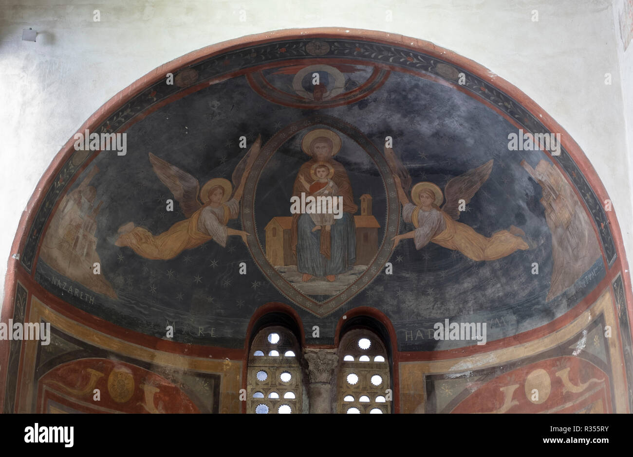 Rom, Roma, Santa Maria in Cosmedin, Nordöstliche Apsis mit Fresken Stock Photo