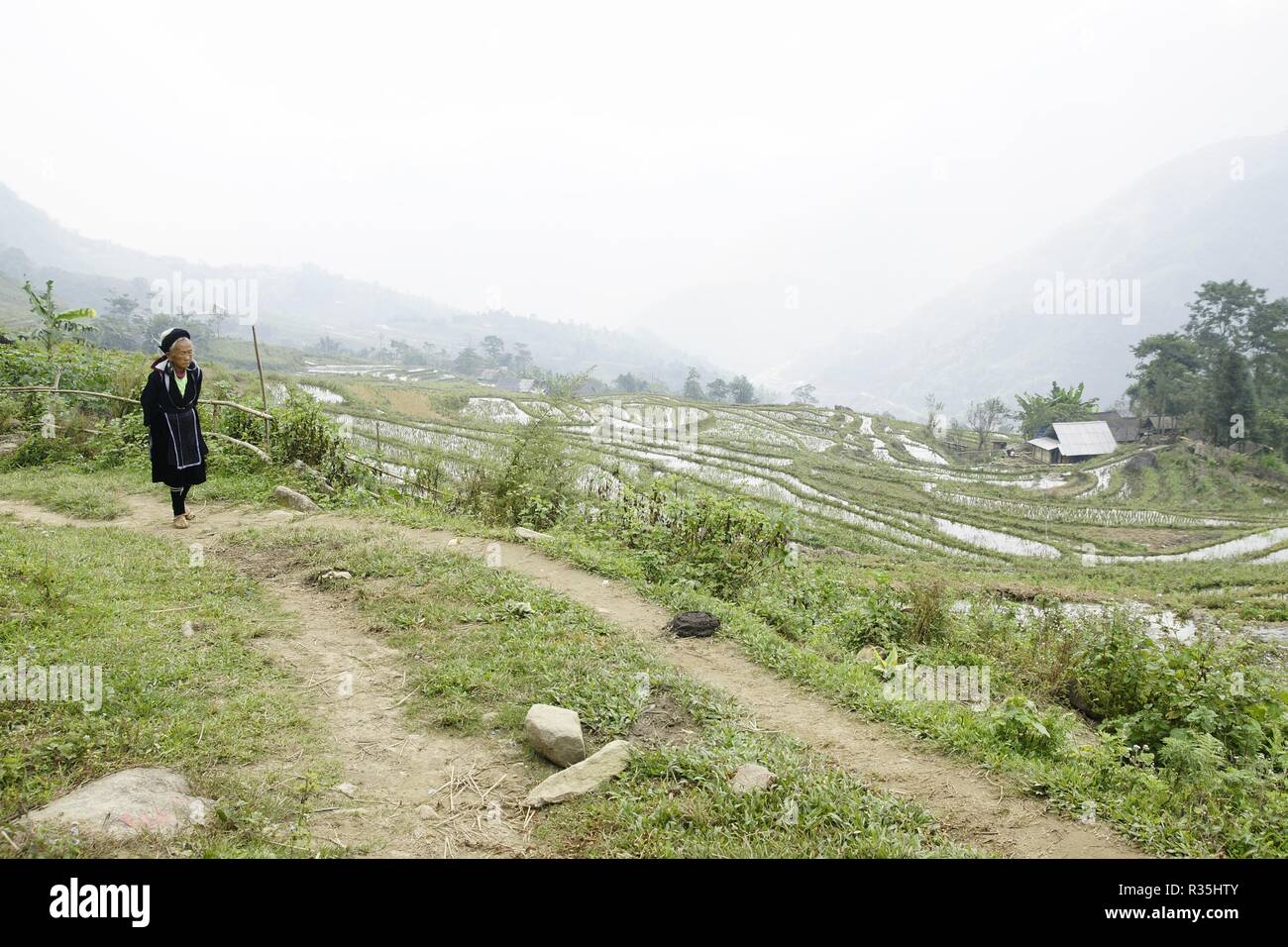 Sapa, Vietnam - August 8, 2017: Villagers dressed in their traditional costumes of the Hmong tribe from the mountains of North Vietnam, border with Ch Stock Photo